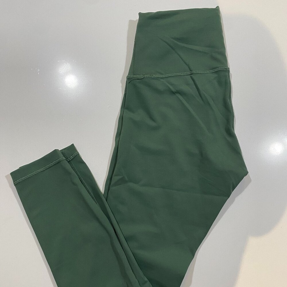 Lululemon Wunder Train 7/8 Leggings